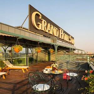 Hotel Grand *****
